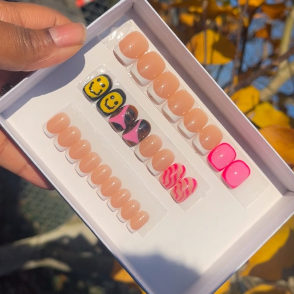 Handmade press on nails Fun freestyle